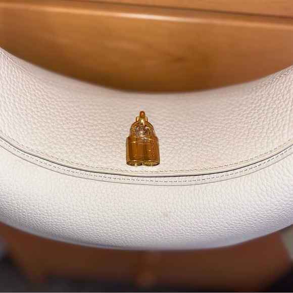 Songmont ivory Luna bag - Picture 6 of 8